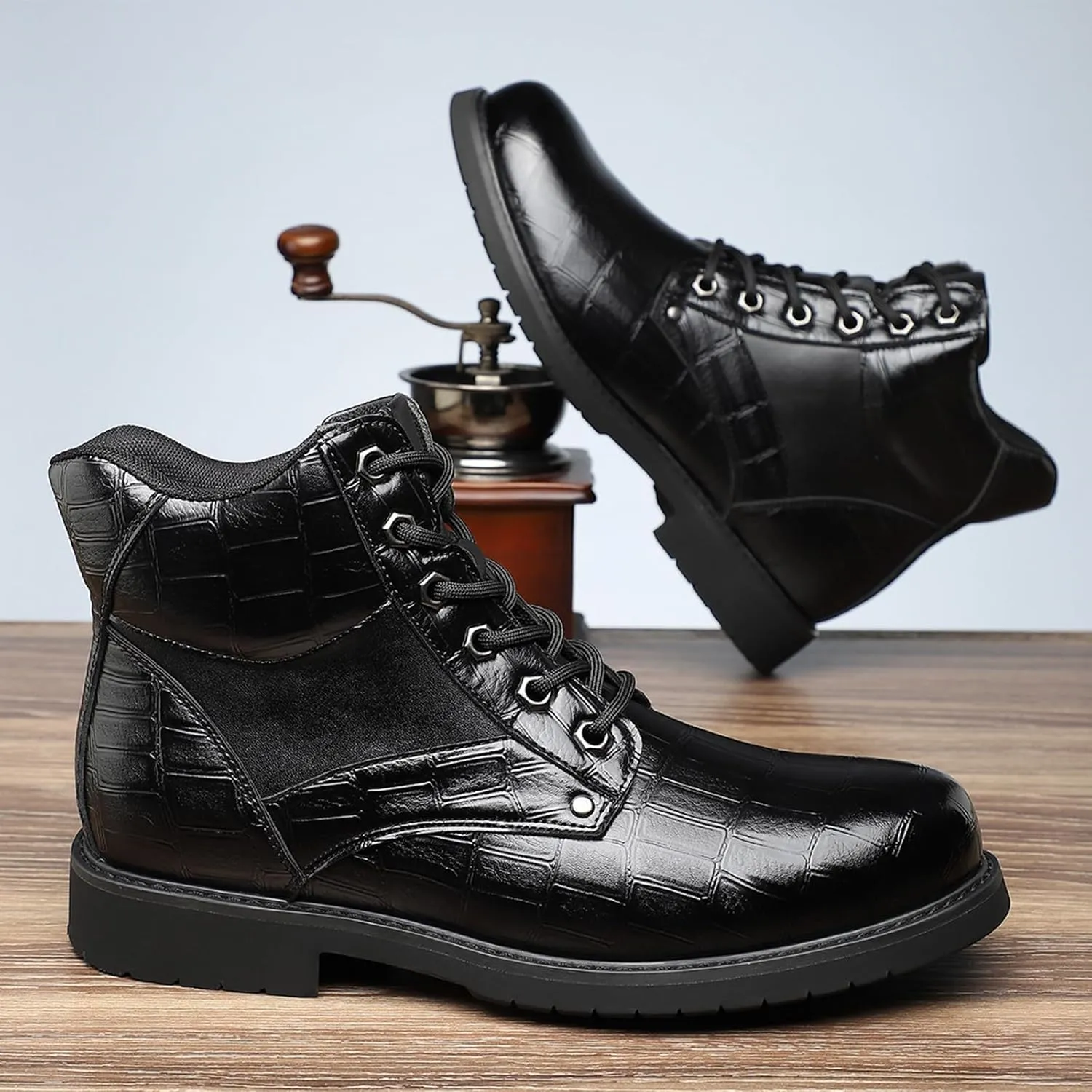 Men's Cowhide Printed Pattern Boots,Men's High Top Casual Boots, Waterproof Lace-Up, Leather Pattern, Rubber Sole