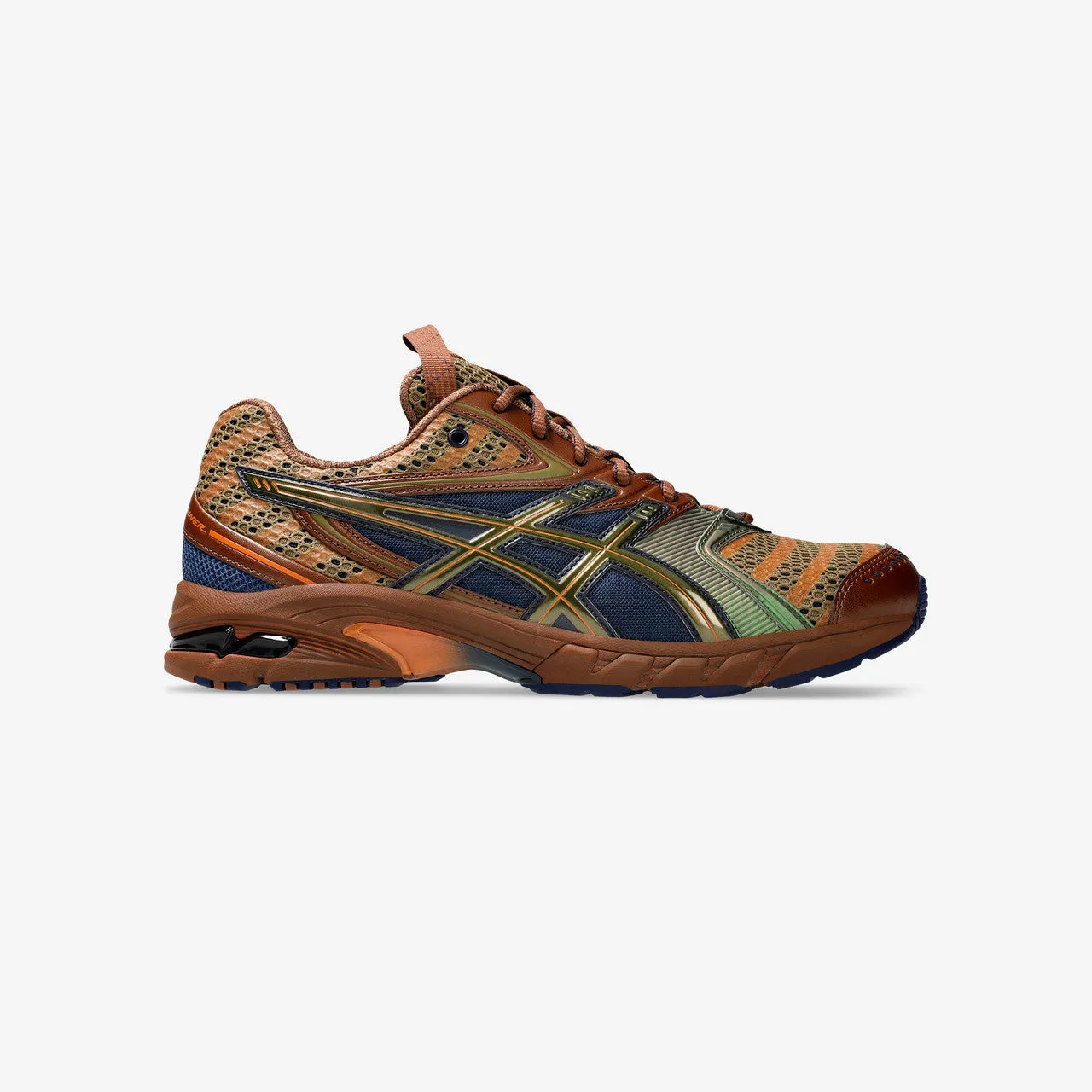 UB9-S Gel-DS Trainer 14